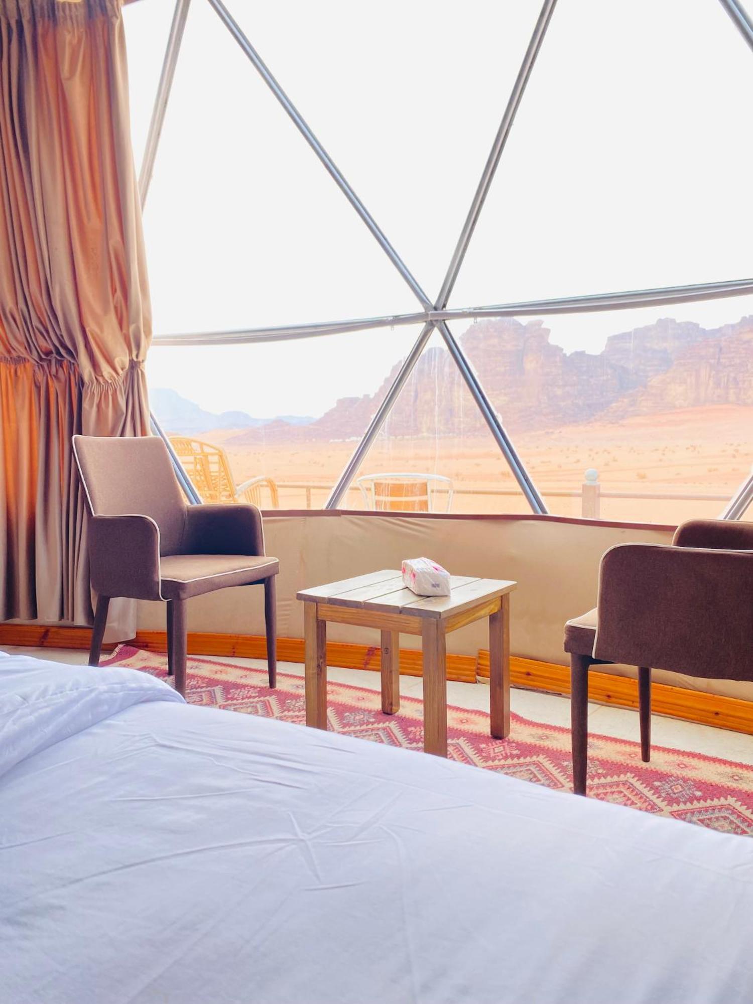 Wadi Rum Eagle Luxury Camp Exterior photo