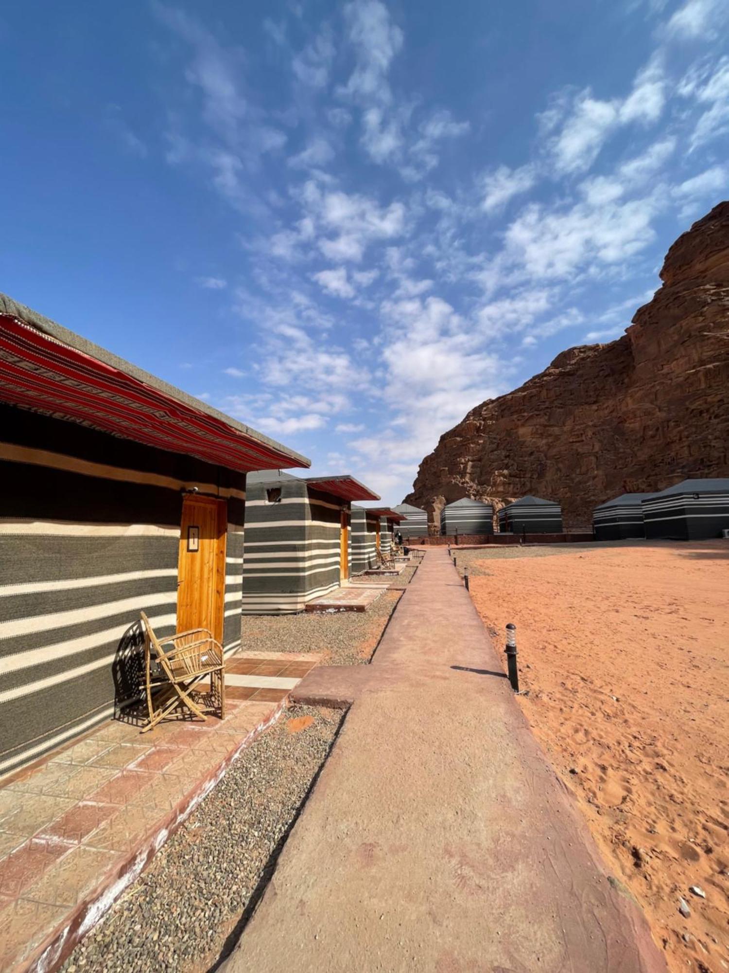Wadi Rum Eagle Luxury Camp Exterior photo