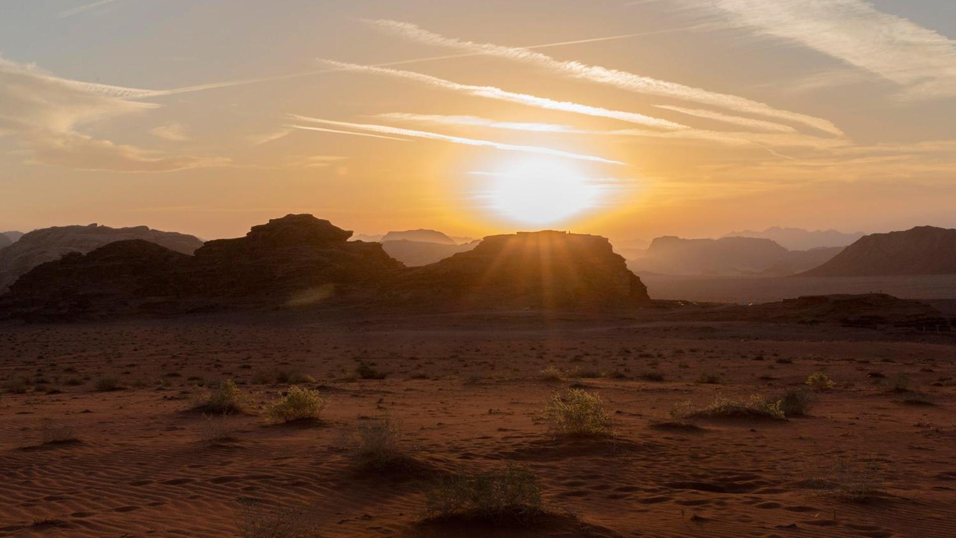 Wadi Rum Eagle Luxury Camp Exterior photo