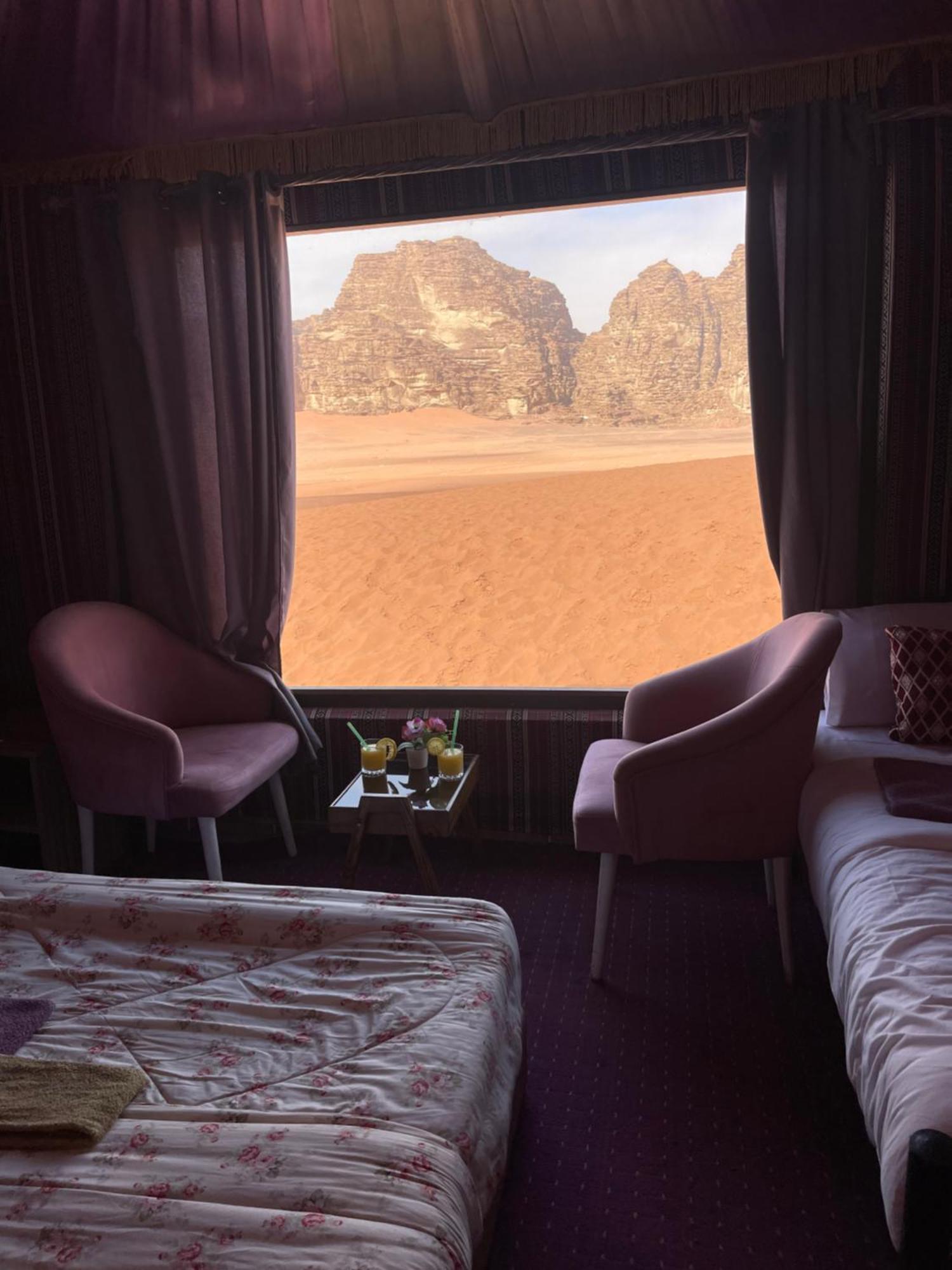 Wadi Rum Eagle Luxury Camp Exterior photo